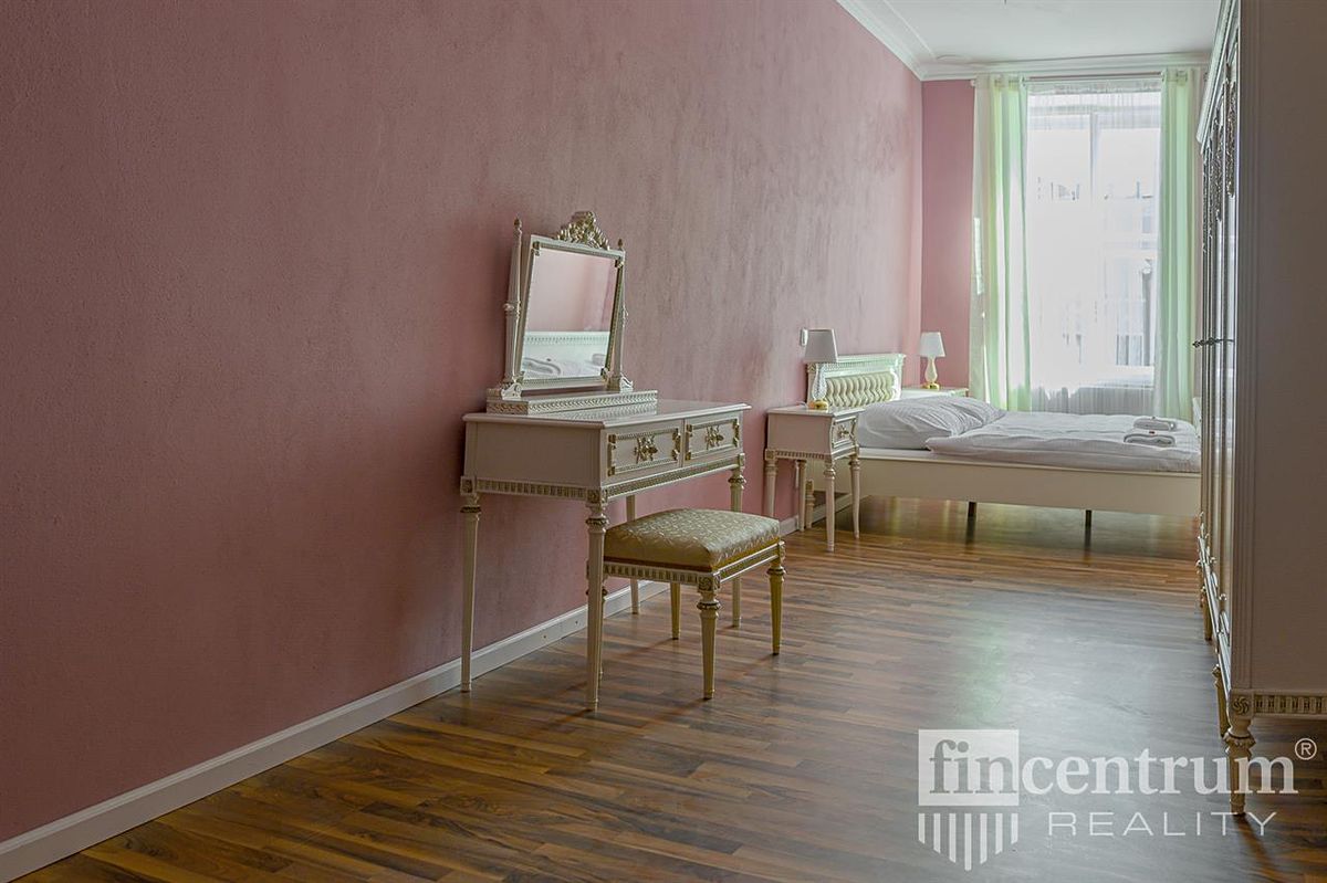 Prodej památky 800 m², pozemek 584 m² – fotografie 3