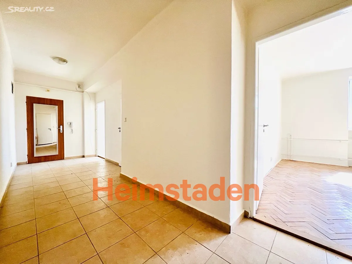 Pronájem bytu 2+1 56 m² – pohled 6