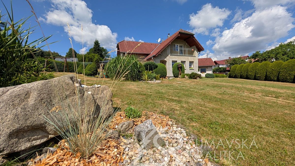 Prodej rodinného domu 149 m², pozemek 1098 m²