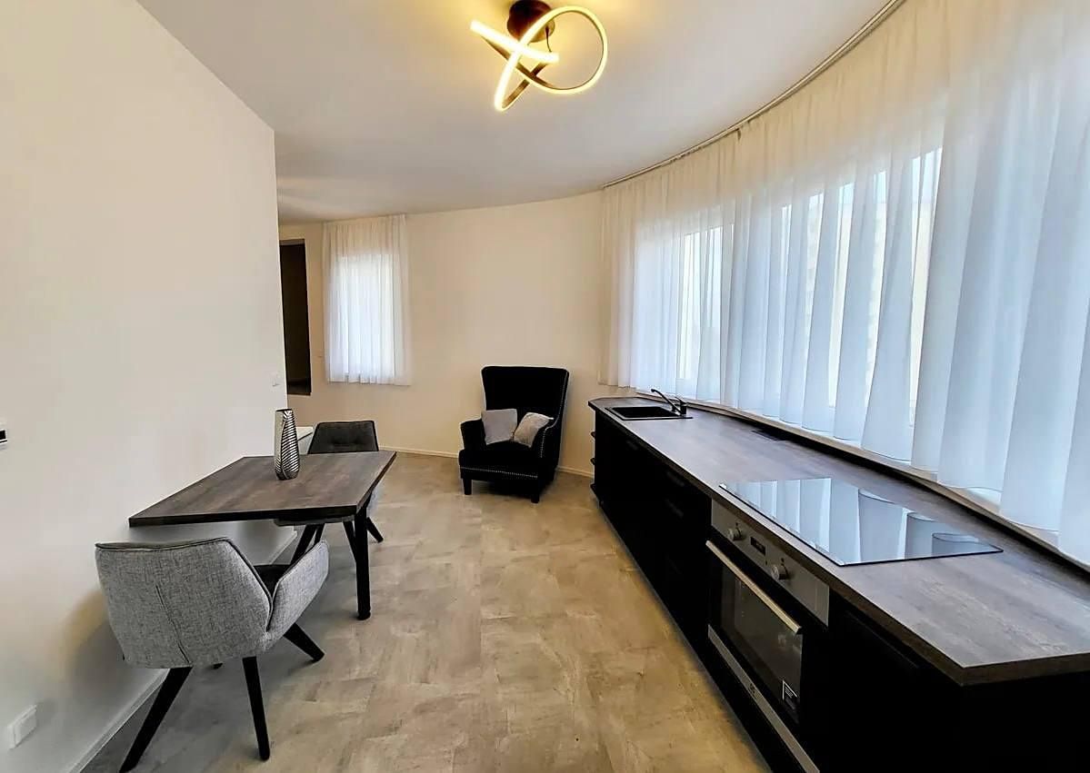 Pronájem bytu 1+kk 30 m²