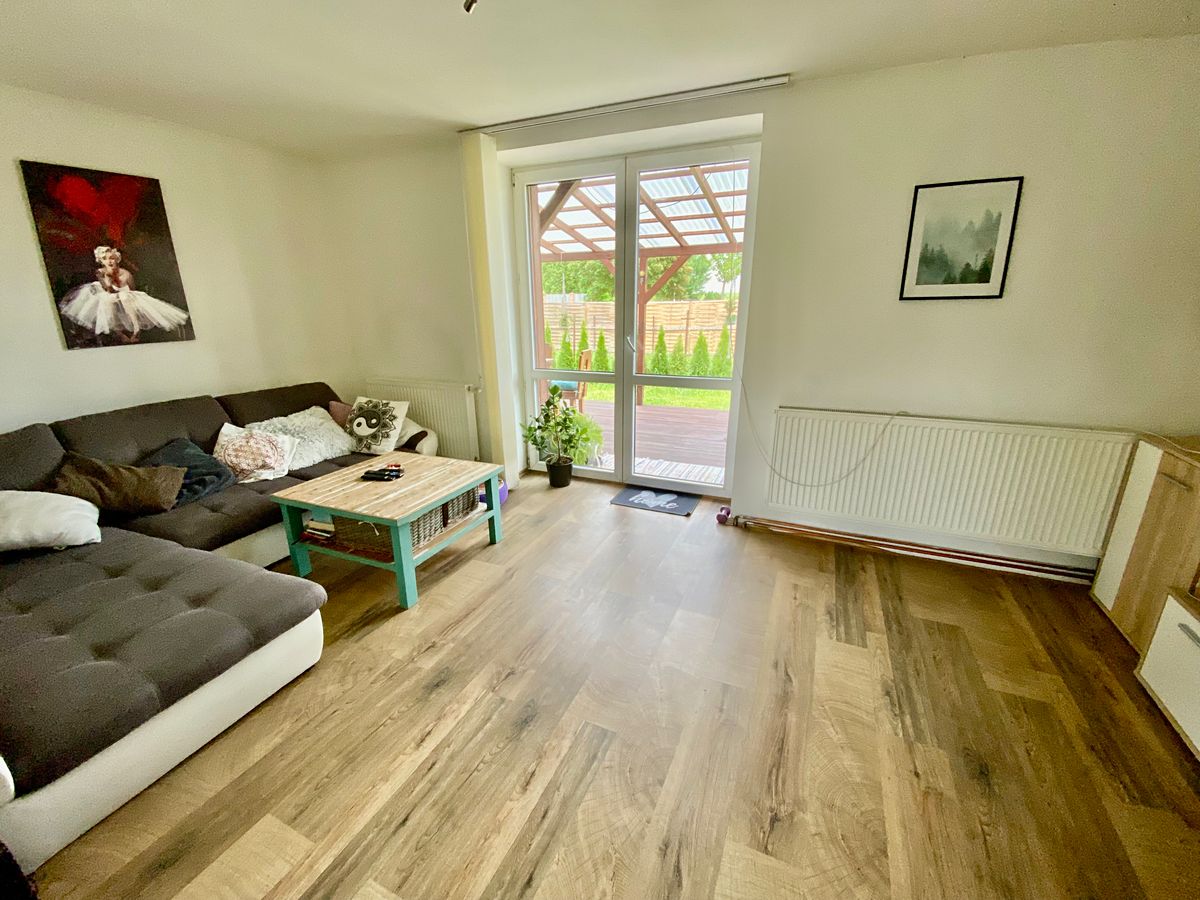 Prodej rodinného domu 400 m², pozemek 1336 m² – fotografie 3