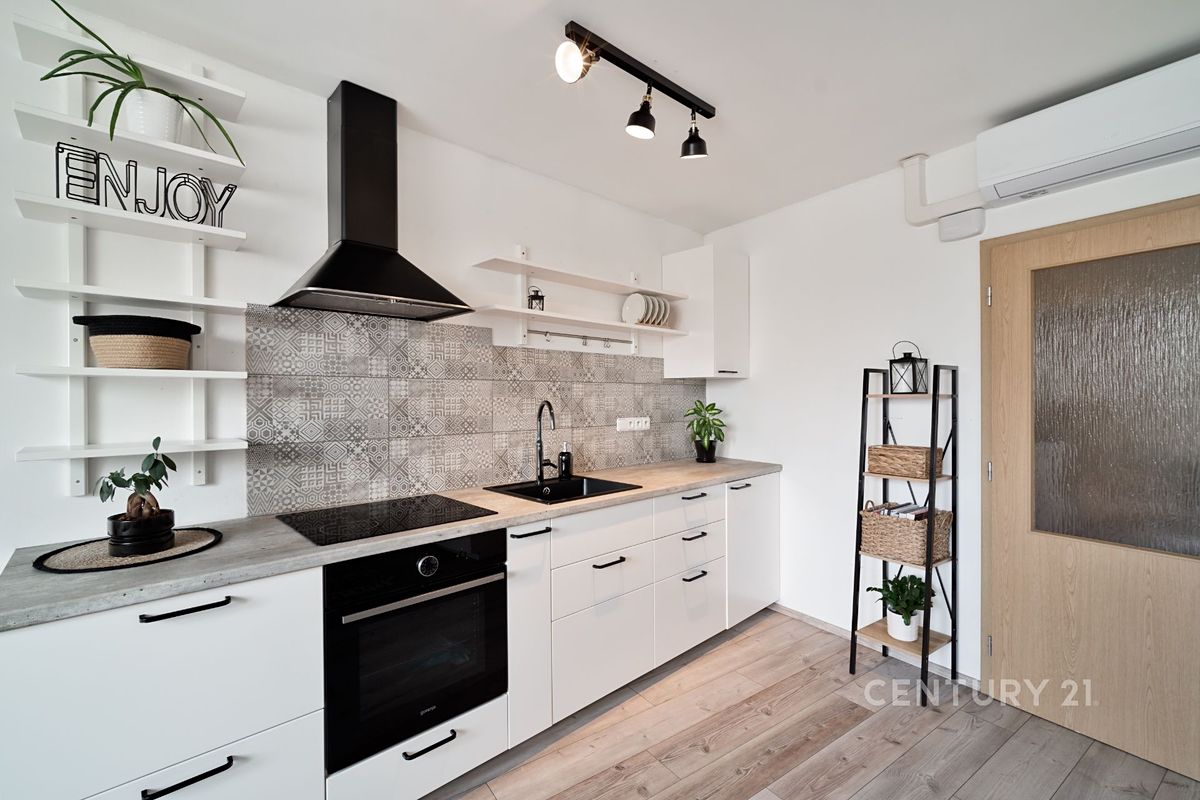 Pronájem bytu 2+kk 57 m²
