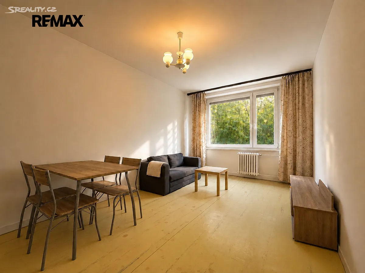 Pronájem bytu 2+kk 43 m², Zahradnická