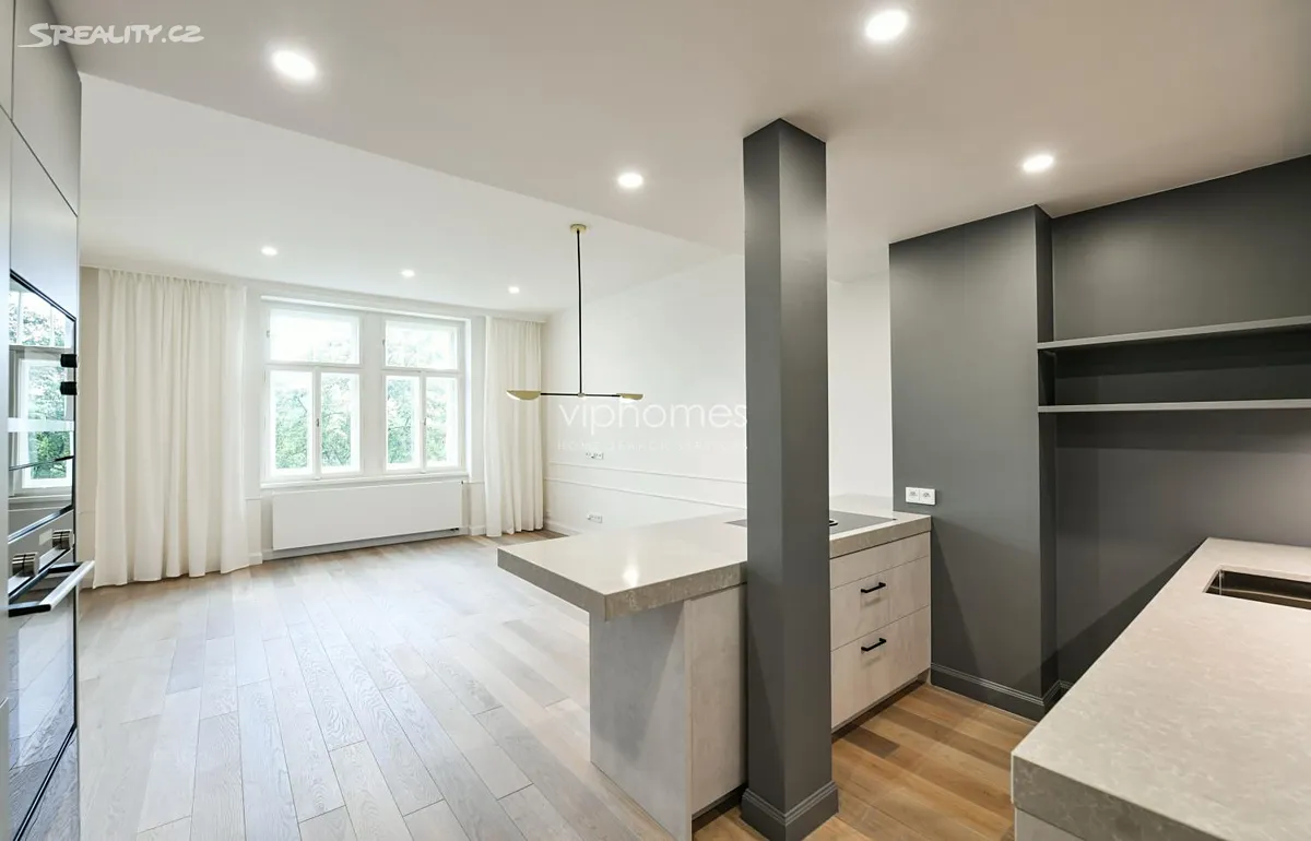 Pronájem bytu 4+kk 107 m², Praha