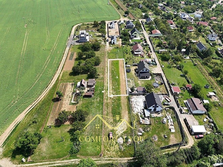 Prodej pozemku, 799 m² (2 z 9)