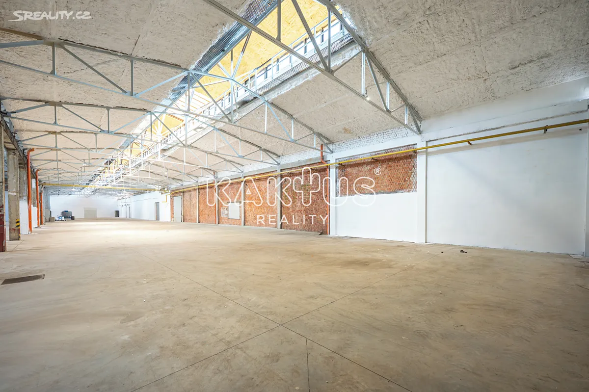 Pronájem výrobní haly, prostoru 1810 m² – pohled 5