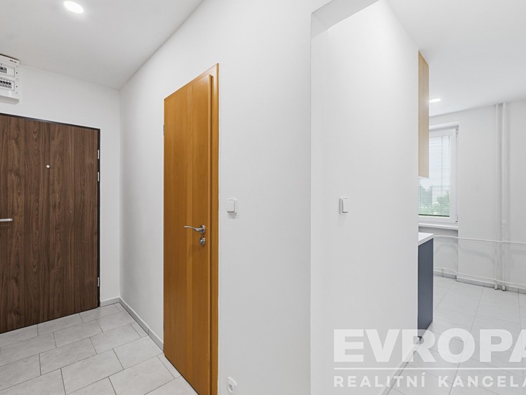 Prodej bytu 2+1, 52 m² (12 z 17)