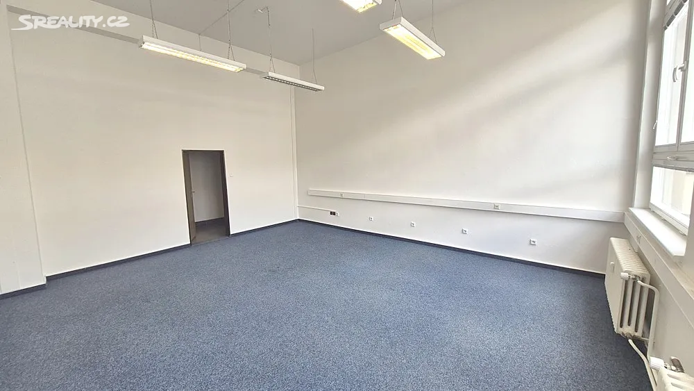 Pronájem kanceláře 35 m² – pohled 3
