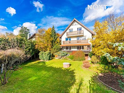 Prodej rodinného domu 425 m², pozemek 935 m²