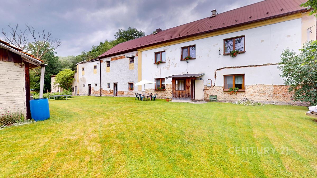Prodej rodinného domu 180 m², pozemek 6300 m² – fotografie 3