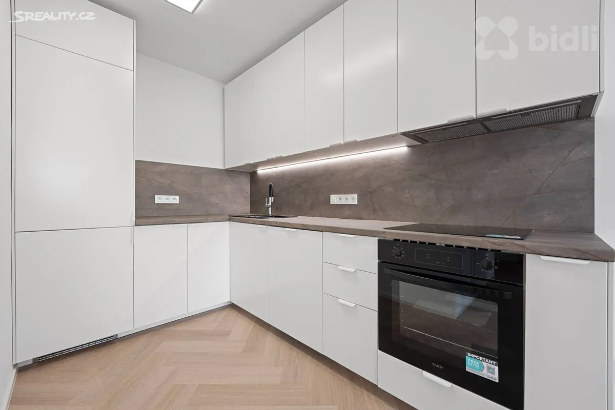 Pronájem bytu 2+kk 42 m², Praha