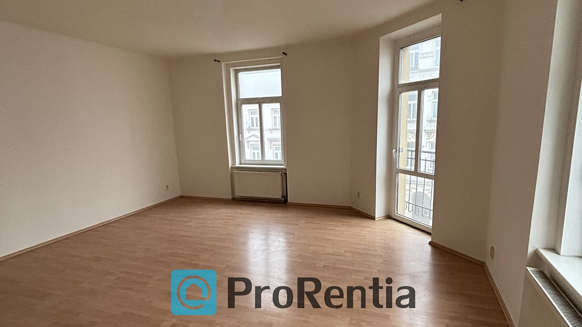 Pronájem bytu 1+kk 42 m²