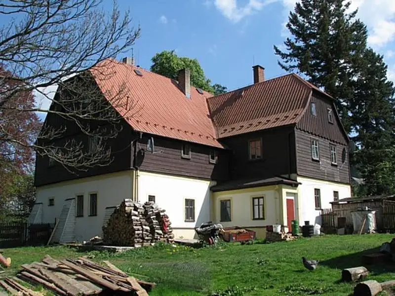 Prodej vícegeneračního domu 1646 m², pozemek 6734 m², Rybniště – náhled fotky 1