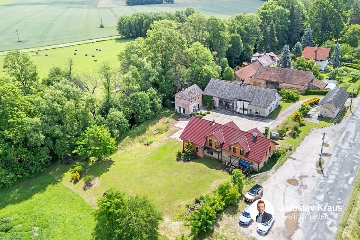 Prodej rodinného domu 286 m², pozemek 4548 m² – fotografie 3