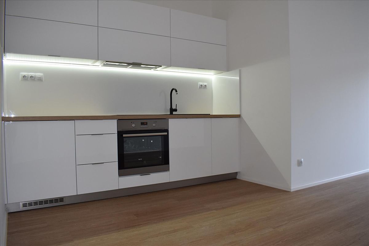 Pronájem bytu 1+kk 40 m²