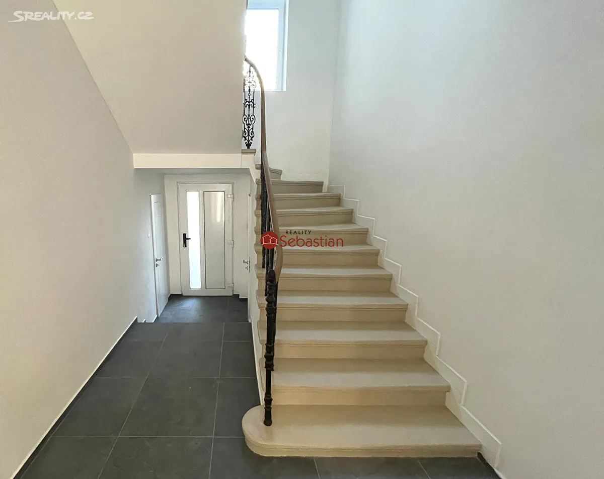 Pronájem bytu 1+kk 17 m² – pohled 5