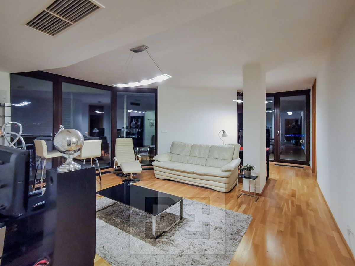 Pronájem bytu 2+kk 63 m²