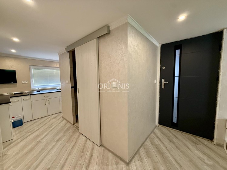 Комерційне приміщення на продаж, 351 м² (35 з 51)