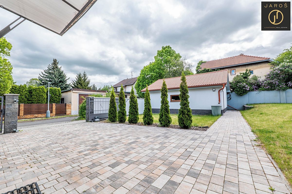 Prodej rodinného domu 209 m², pozemek 630 m² – fotografie 4