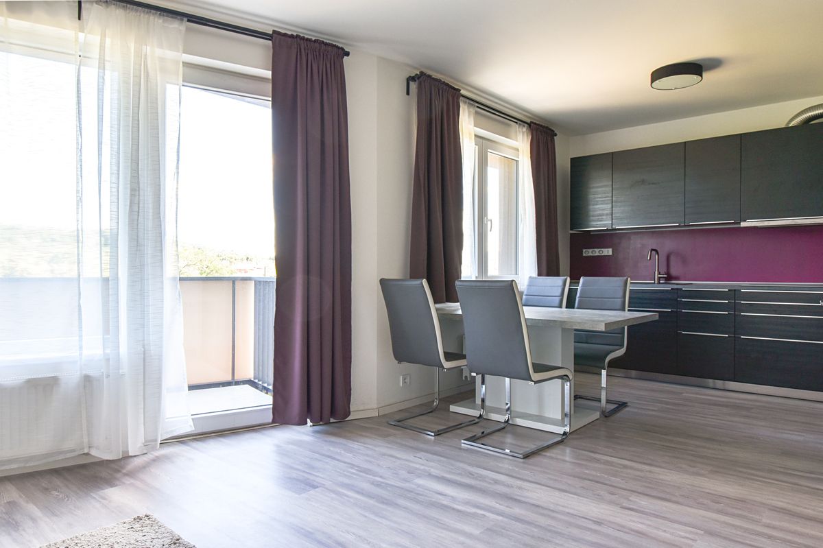 Pronájem bytu 1+kk 40 m²