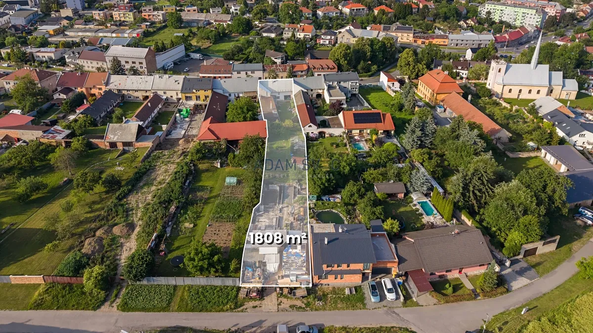 Prodej stavebního pozemku 745 m²