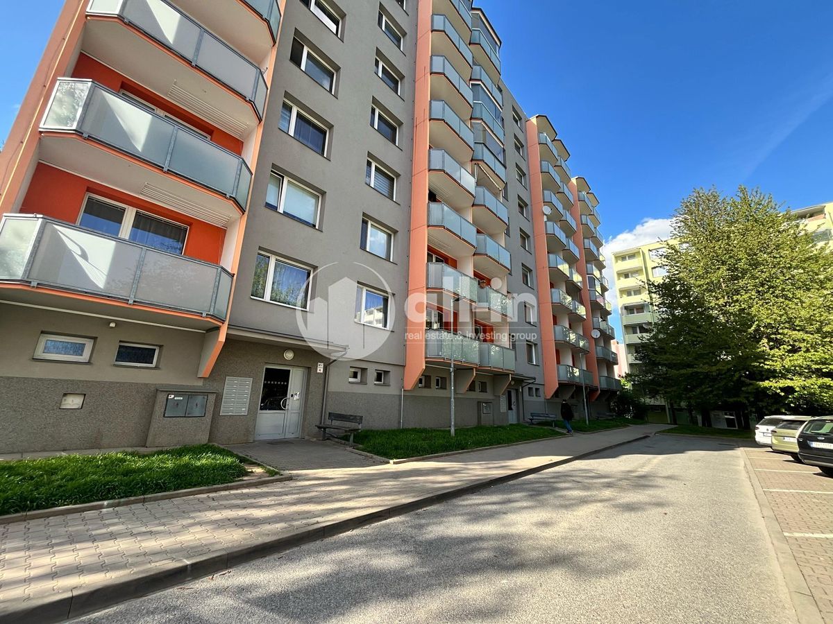 Pronájem bytu 1+1 32 m²