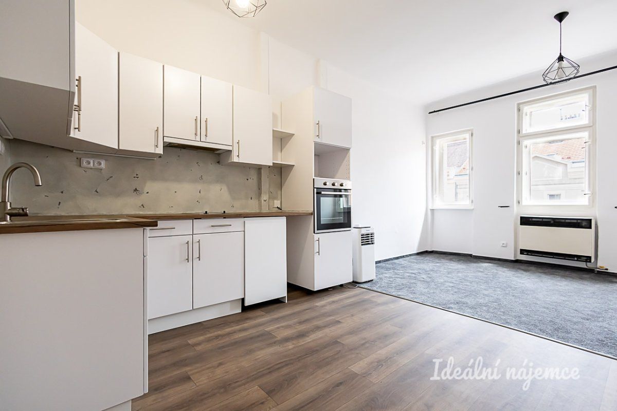 Pronájem bytu 2+kk 58 m²