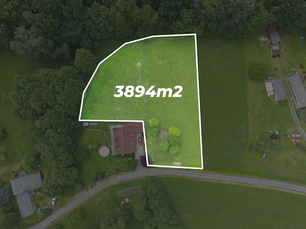 Prodej stavebního pozemku 3894 m²