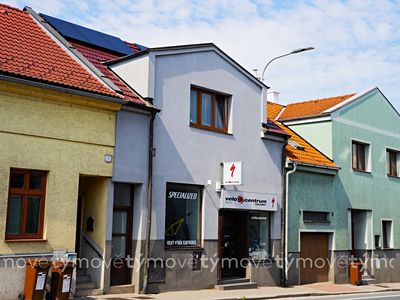 Prodej rodinného domu 225 m², pozemek 223 m²