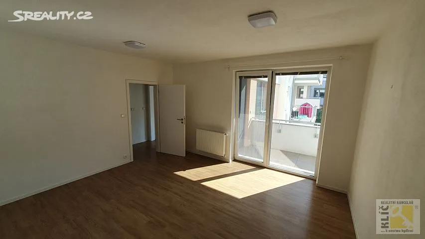 Pronájem bytu 2+kk 60 m² – pohled 3