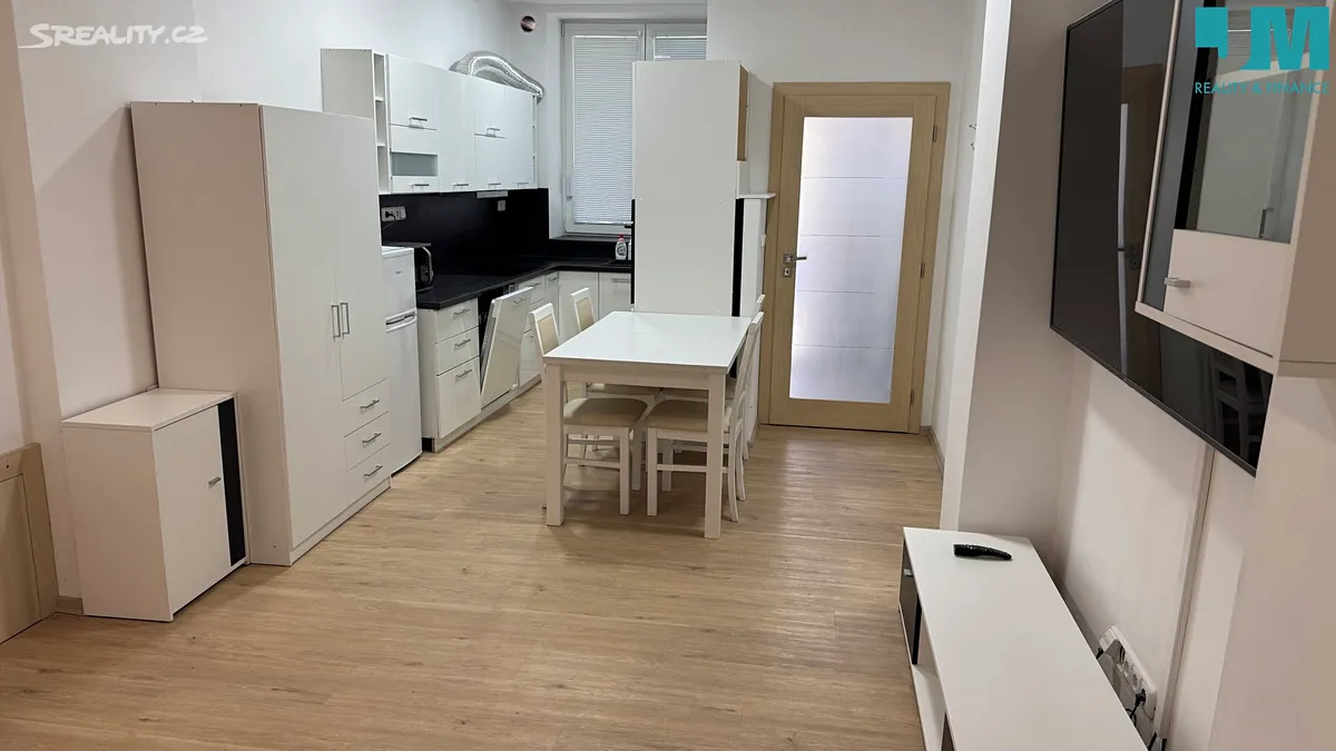 Pronájem rodinného domu 85 m², pozemek 56 m², Znojemská