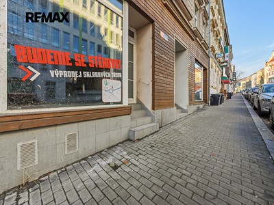 Pronájem obchodního prostoru 65 m²