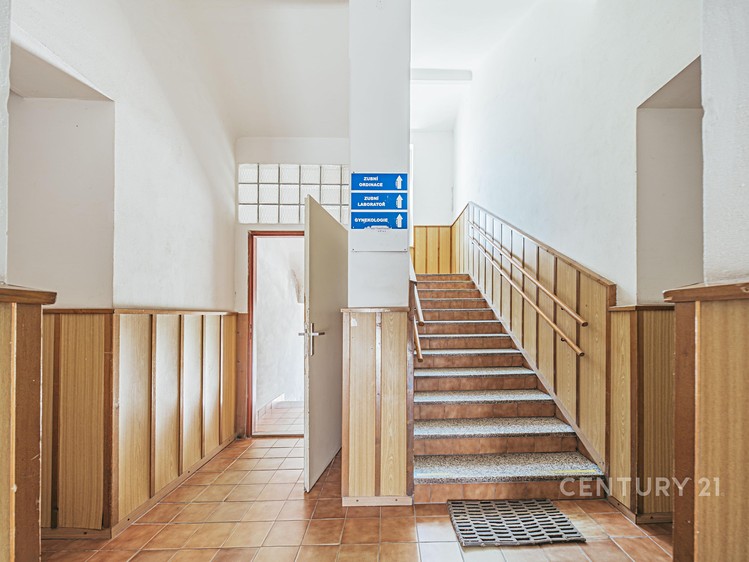 Комерційне приміщення на продаж, 120 м² (19 з 23)