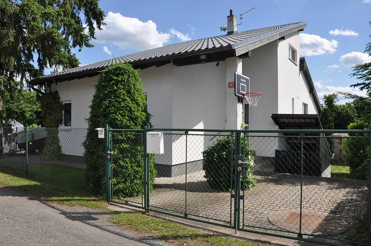 Prodej rodinného domu 182 m², pozemek 400 m²