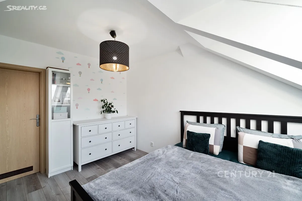 Pronájem bytu 2+kk 57 m² – pohled 5