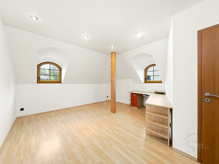 Prodej domu, 295 m² (26 z 42)