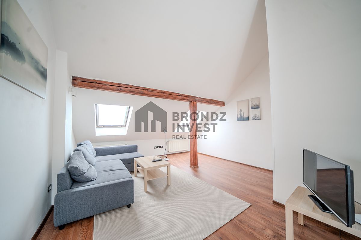 Pronájem bytu 4+kk 90 m²