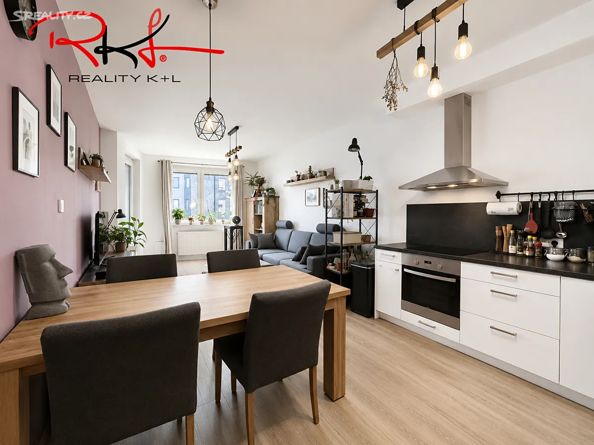 Pronájem bytu 2+kk 57 m², Praha