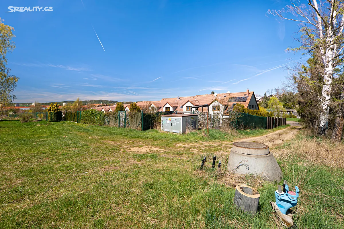 Prodej stavebního pozemku 4925 m² - Więcej