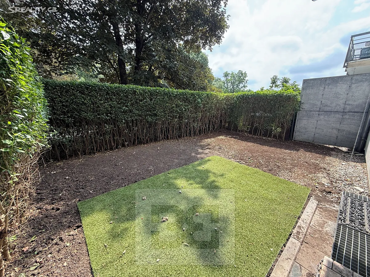 Pronájem bytu 2+kk 49 m² – pohled 3