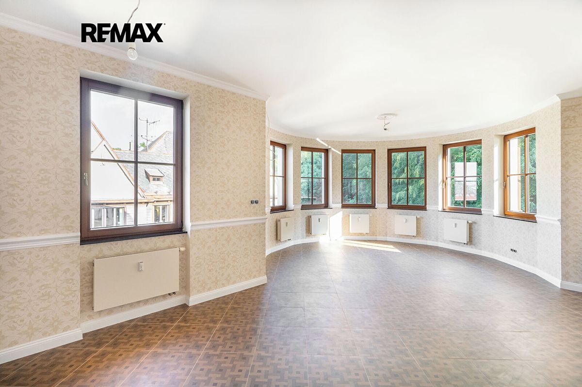 Prodej bytu 6 pokojů a více 537 m²