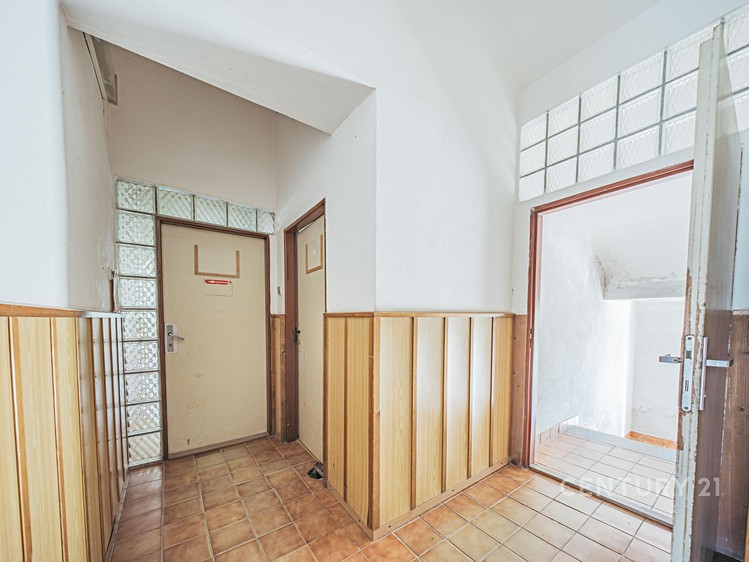 Комерційне приміщення на продаж, 120 м² (18 з 23)