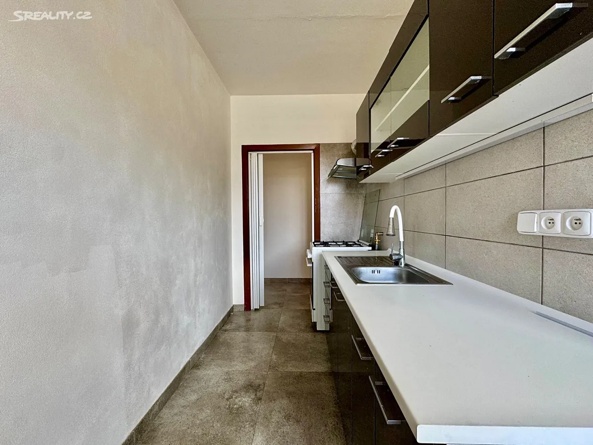 Pronájem bytu 3+1 63 m² – pohled 4