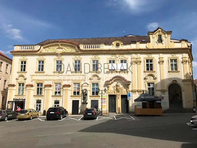 Pronájem kanceláře 14 m², Hradec Králové – náhled fotky 1