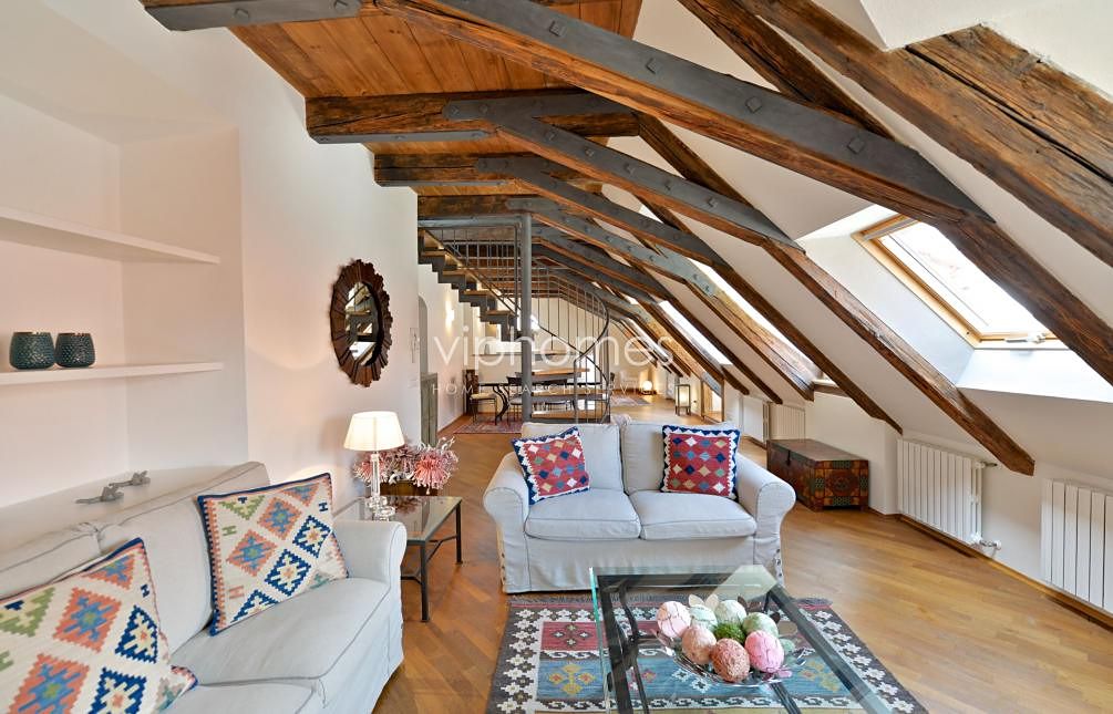 Pronájem bytu 4+1 221 m²