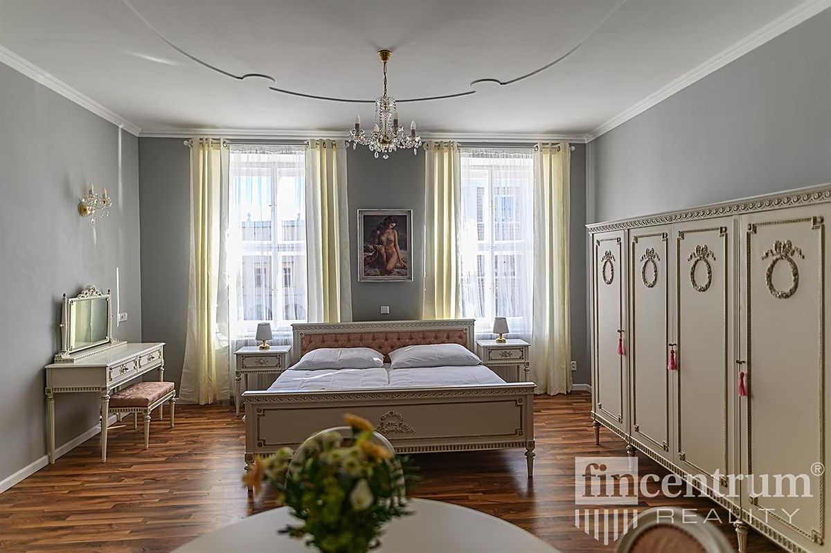 Prodej památky 800 m², pozemek 584 m² – fotografie 2