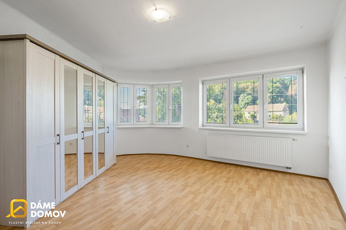Prodej rodinného domu 510 m², pozemek 1439 m² – fotografie 5
