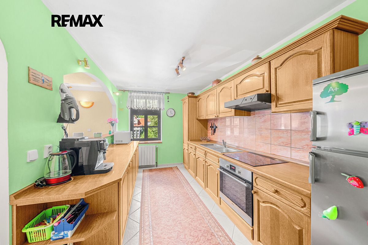 Prodej vícegeneračního domu 269 m², pozemek 749 m² – fotografie 5