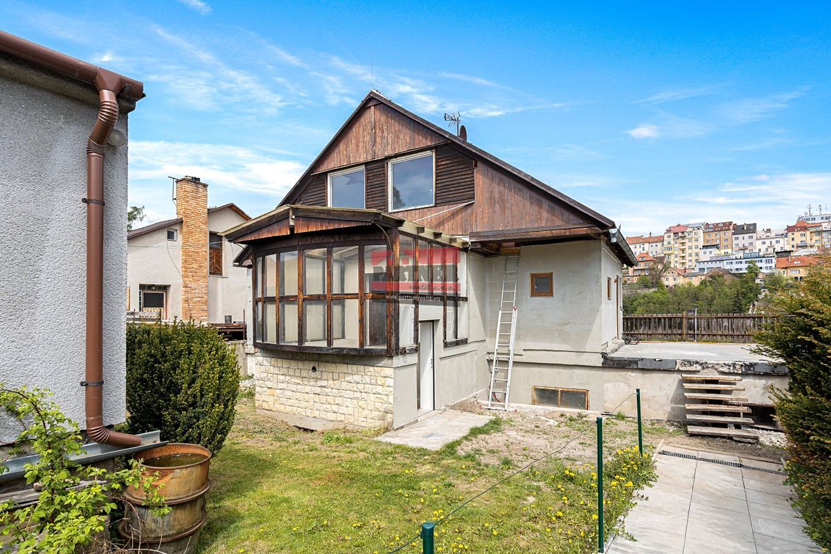 Prodej rodinného domu 231 m², pozemek 71 m² – fotografie 5