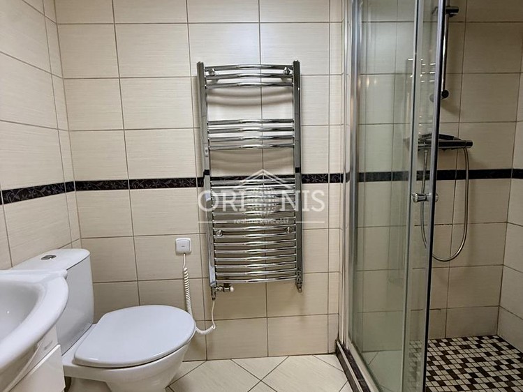 Комерційне приміщення на продаж, 351 м² (34 з 51)